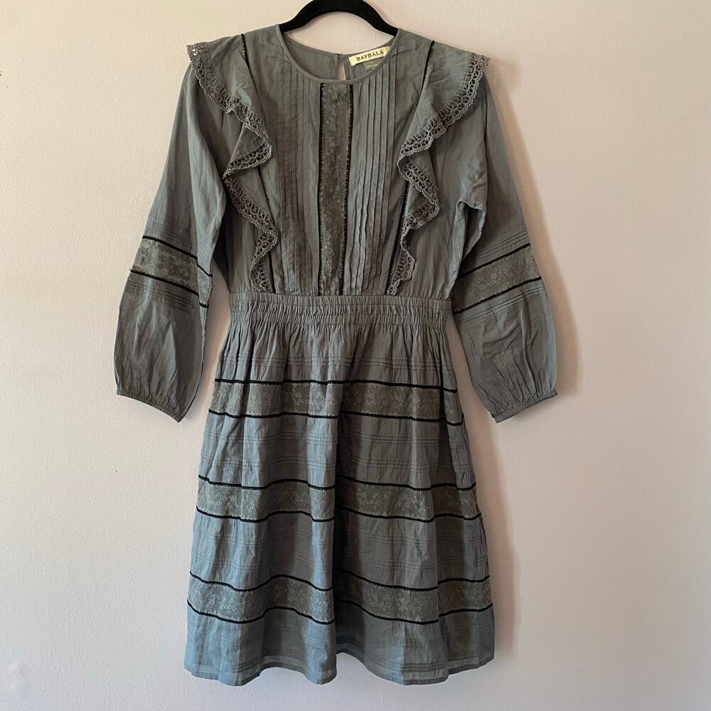 Baybala Blue Lace Laura Modest Long Sleeve Knee Length Dress Women's size Small